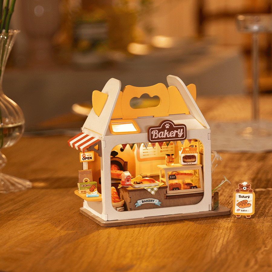 Teddy's Breadbox